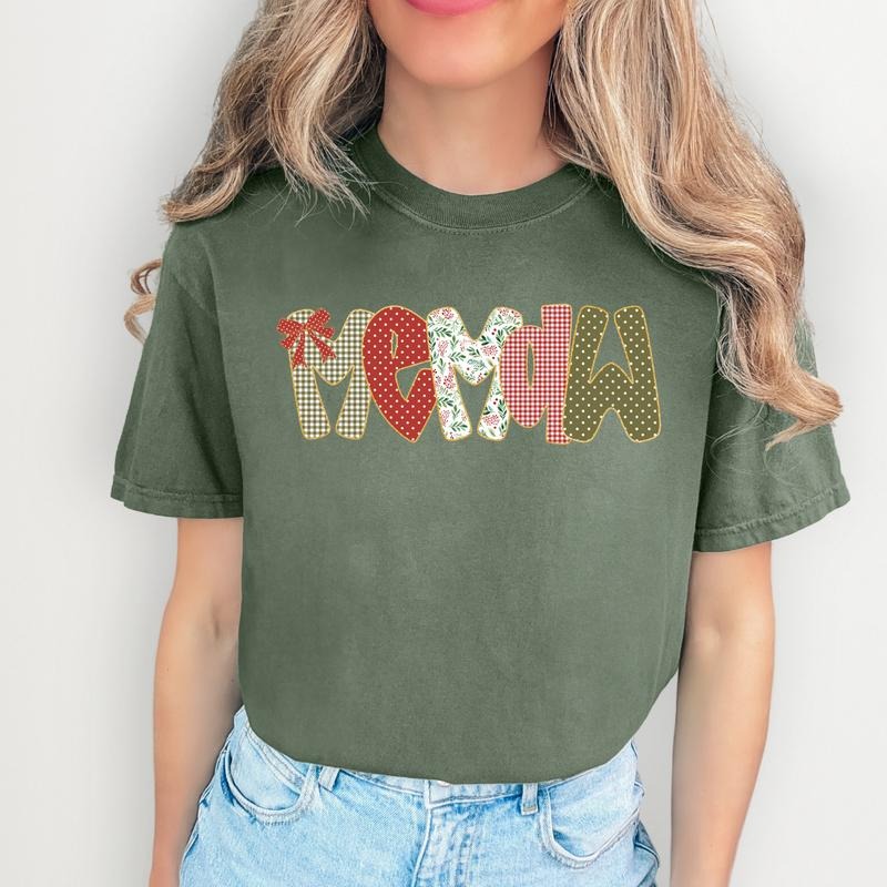 *CUSTOMIZABLE* Christmas Name Comfort Colors T-Shirt 'NLB'