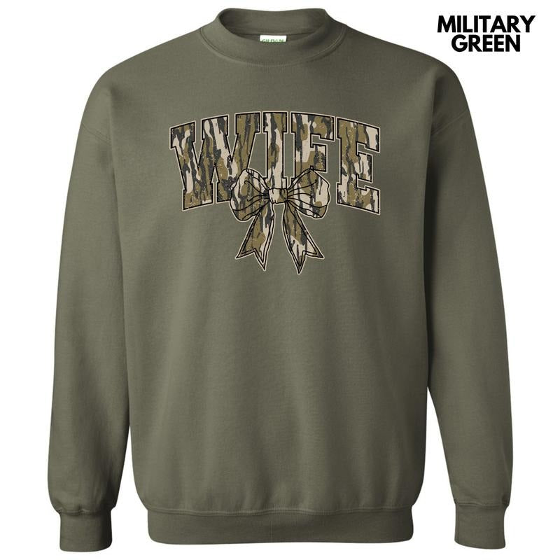 Camo Wife Coquette Sweatshirt 'NLB