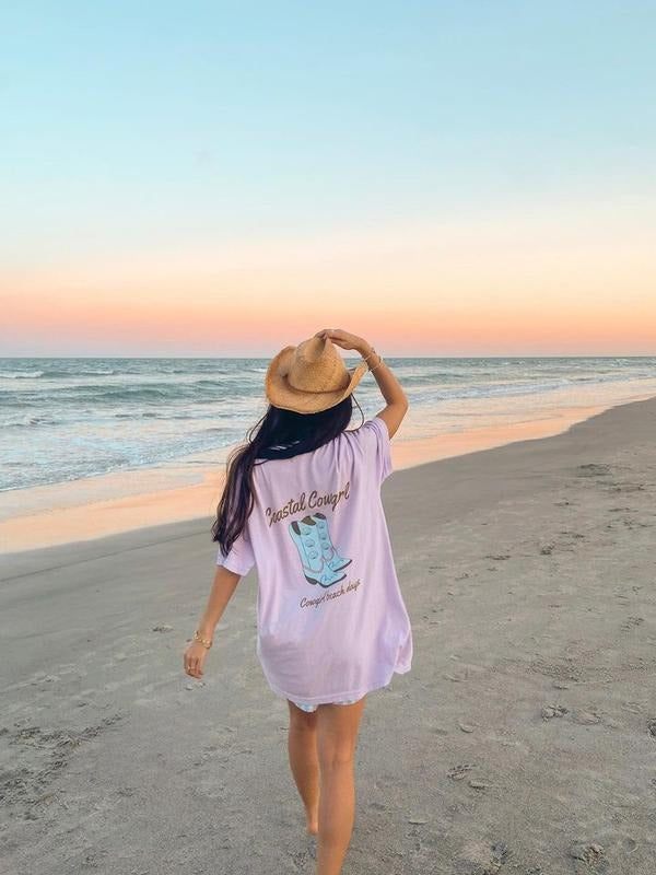Coastal Cowgirl Shirt Cotton Comfort - Oversized T-Shirt with Graphic Design for Women