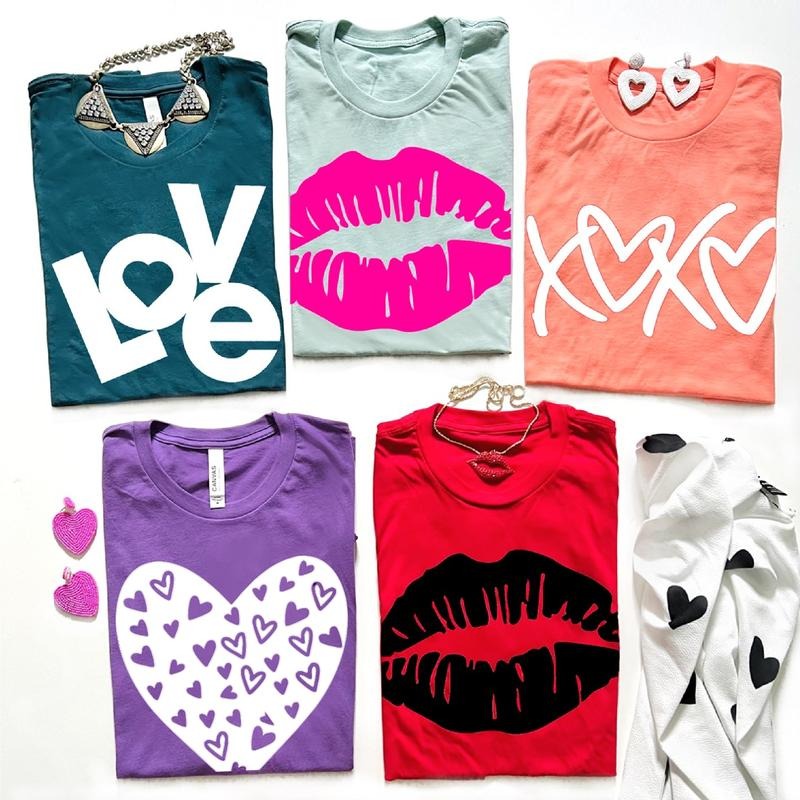 Custom Valentine's Day Tee Bright CLassic LOVE Vday Shirt Lips XOXO T-shirt Collection Fit Top