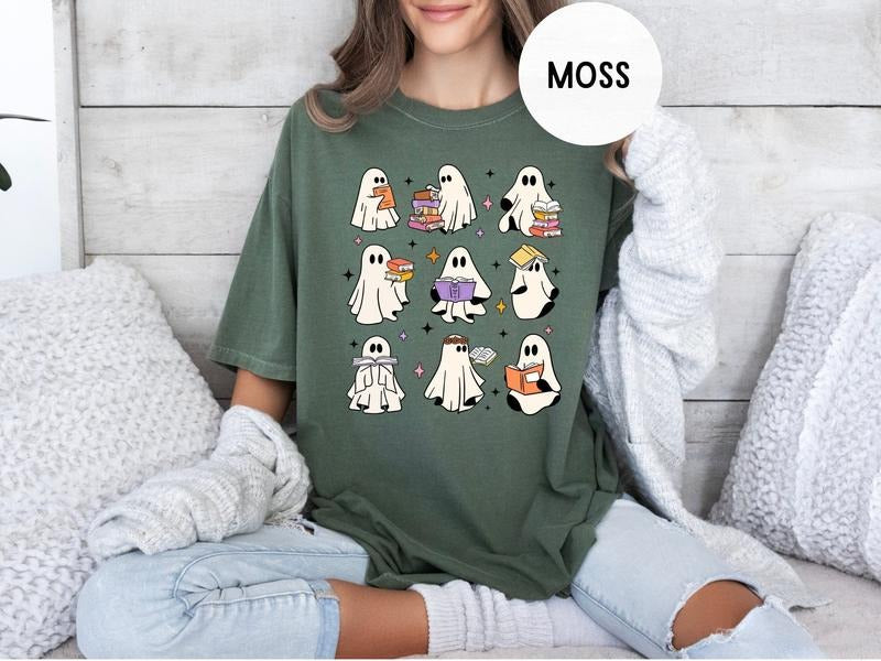 Cute Acotar Ghost Shirt, Ghost reading A Court of Mist and Fury t-shirt, SJM Book Reader, SJM Book Ghost tshirt, SJM Halloween shirt