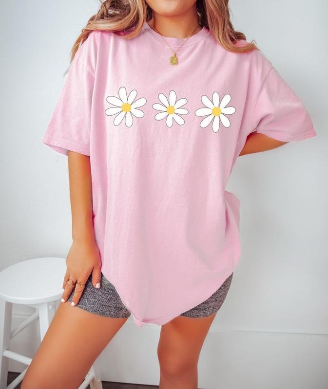 Daisy Shirt, Wildflower Shirt, Floral Shirt Gift, Birth Month Flower, Gift For Sister, Summer Shirt