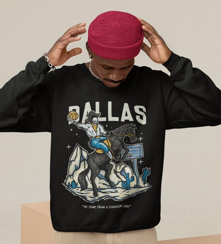Dallas Basketball Sweatshirt, Vintage Dallas Graphic Sweatshirt, 90s Style Dallas Crewneck
