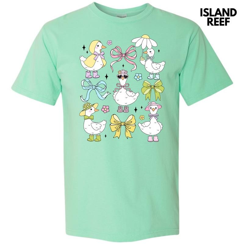 Girly Goose Collage Comfort Colors T-Shirt 'NLB'