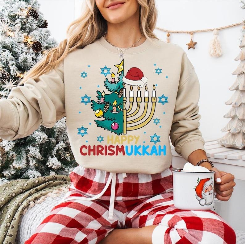 Happy Christmukkah , Menorah Christmas , Judaica Candle Sweatshirt, Jewish Religious , Family Xmas Hanukkah Tee, Judaica Gift