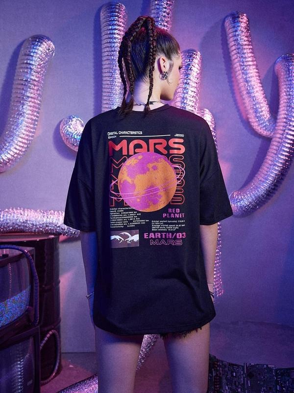 Planet & Letter Print Short Sleeve Drop Shoulder Tee, Graphic Tees, Black Graphic Summer T-shirt, Causal Loose Tops for Women Teen Girls Spring & Summer Daily Wear Holiday