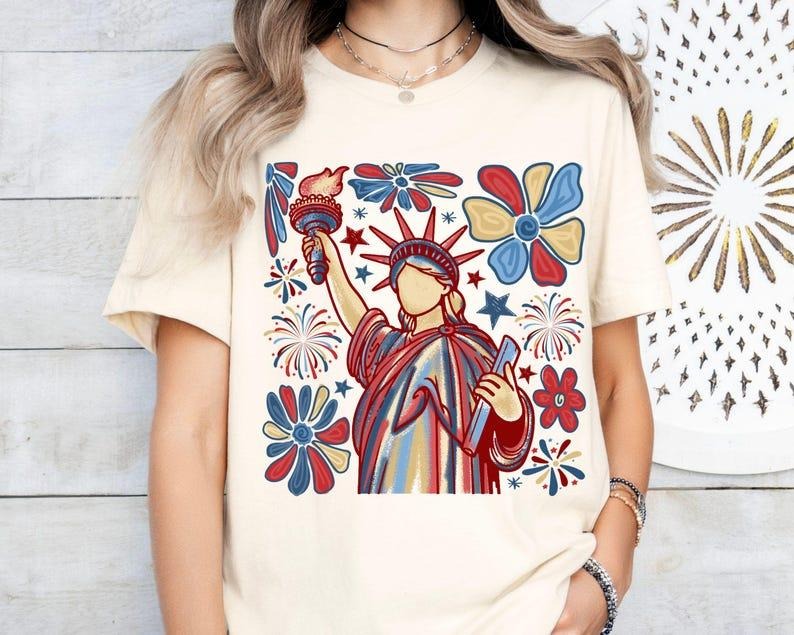 Sonia Samra Statue of Liberty T-shirt, Resist Hoodie, Feminist Sweatshirt, Unisex Graphic Tee, Smooth Fabric, Aesthetic Streetwear Vibe