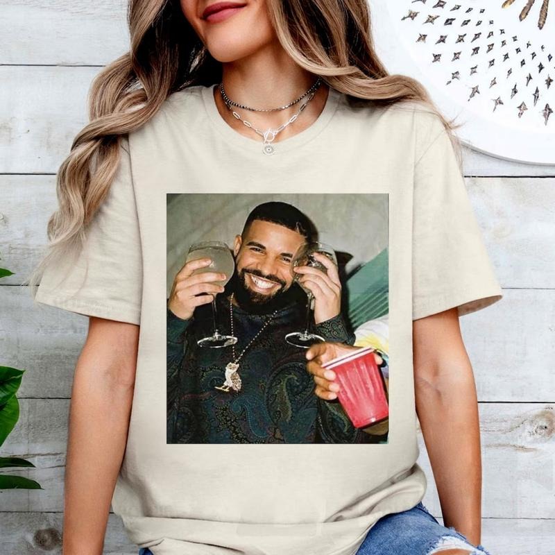 Vintage Drake Rapper Tee Shirt, Drake Champagne Papi T-Shirt, Drake Tour Tee Shirt, Drake 21 Savage Sweatshirt, Vintage Drake Sweater, Drizzy Drake Tee, Drake Take Care T-Shirt, Drake Fan Gift, Hip Hop Fan Gift
