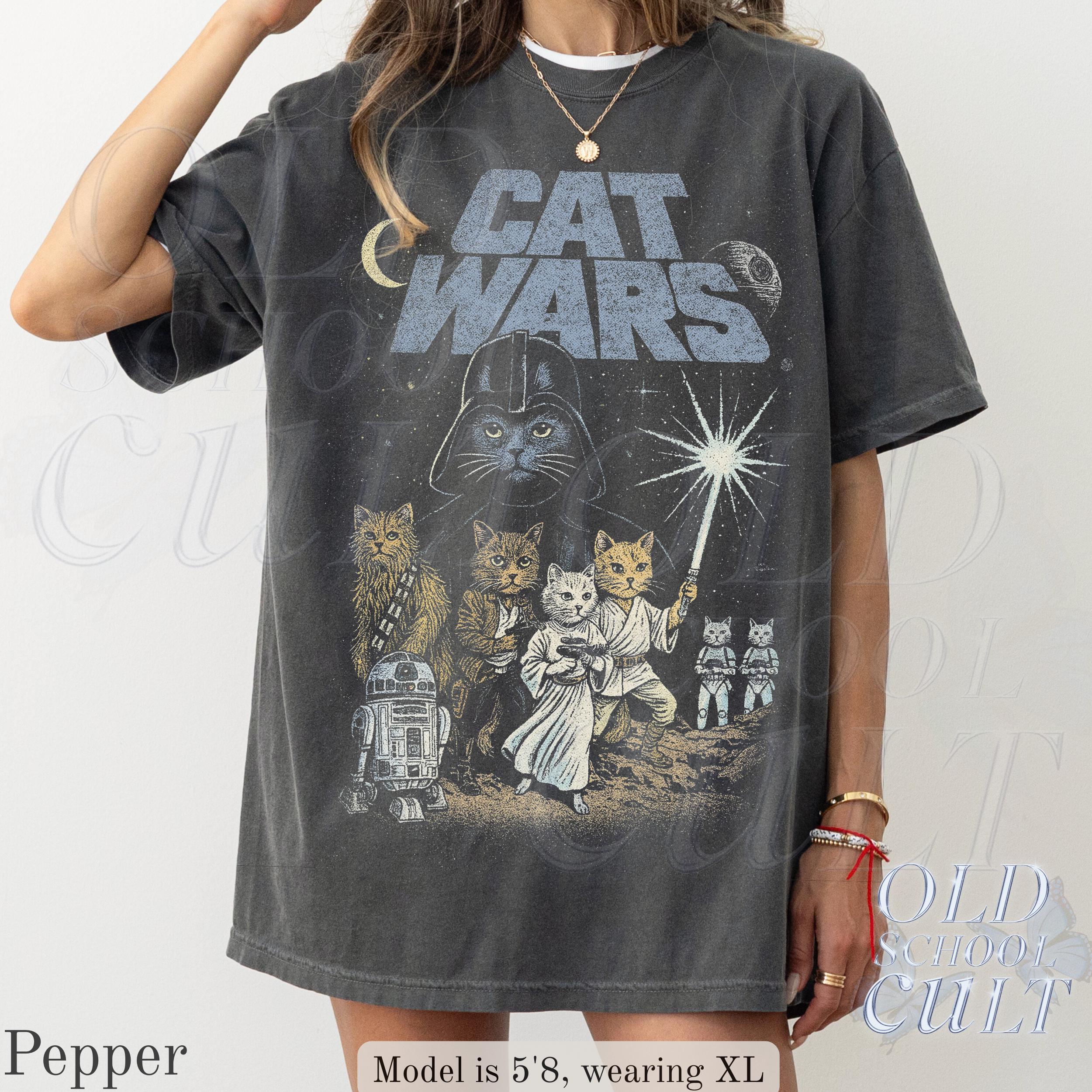 Cat Wars Vintage 90s Retro Space Cat Comfort Colors Tee Cat Warrior Cat Lovers Sci-Fi Nerdy Cat Tee (1)