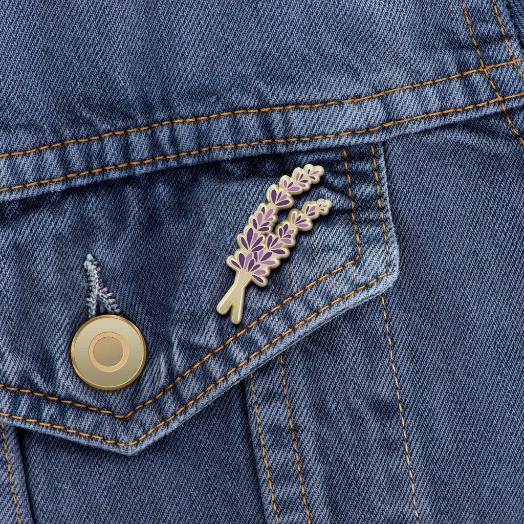 Lavender Flower Enamel Pin | Wedding Lapel Pin
