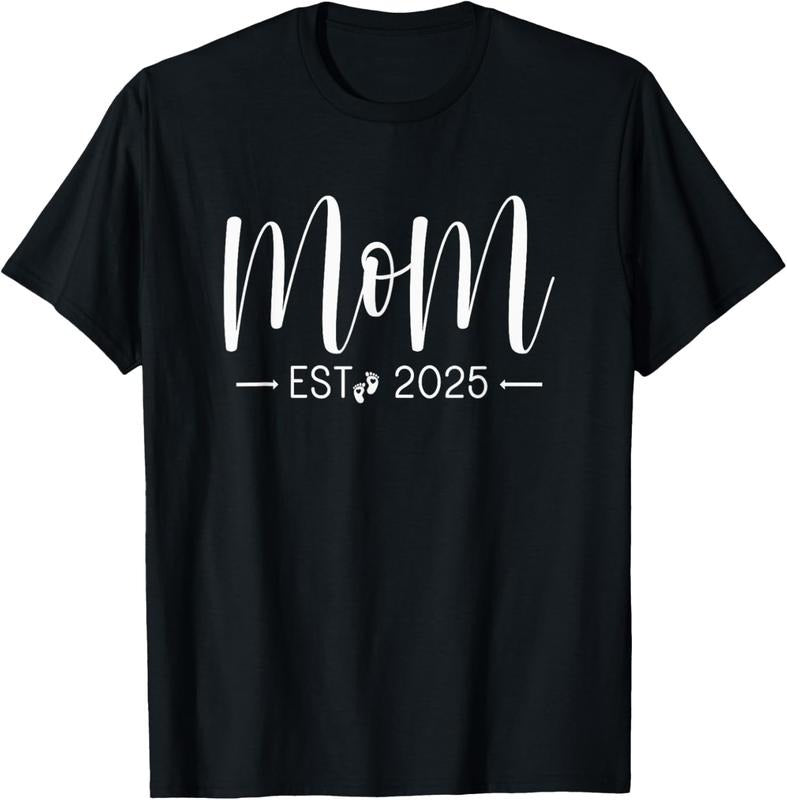 100% Cotton Mom Est 2025 New Mom and Dad Matching Mom To Be 2025 T-Shirt Hoodie, Sweatshirt | DripVista.com