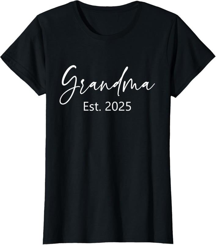 100% Cotton Promoted To Grandma 2025, Grandma Est 2025 T-Shirt Hoodie, Sweatshirt | DripVista.com
