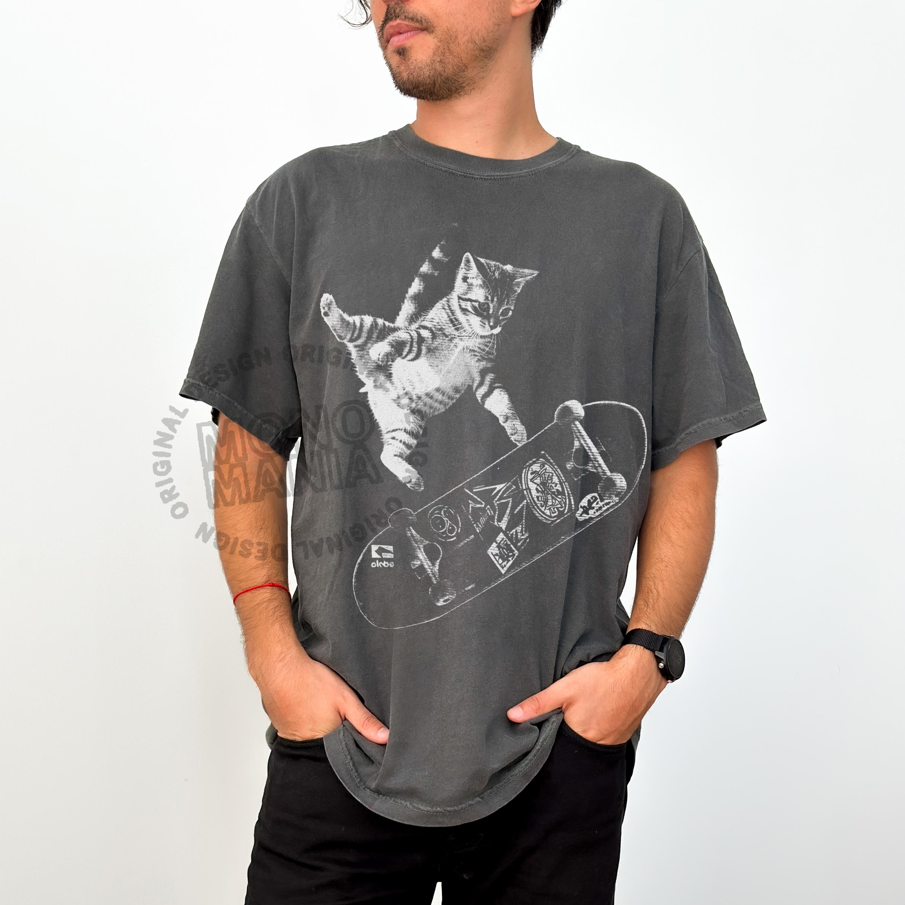 Retro Skateboarding Cat Vintage Kitten Punk Streetwear Tee Y2k Oversized (3)