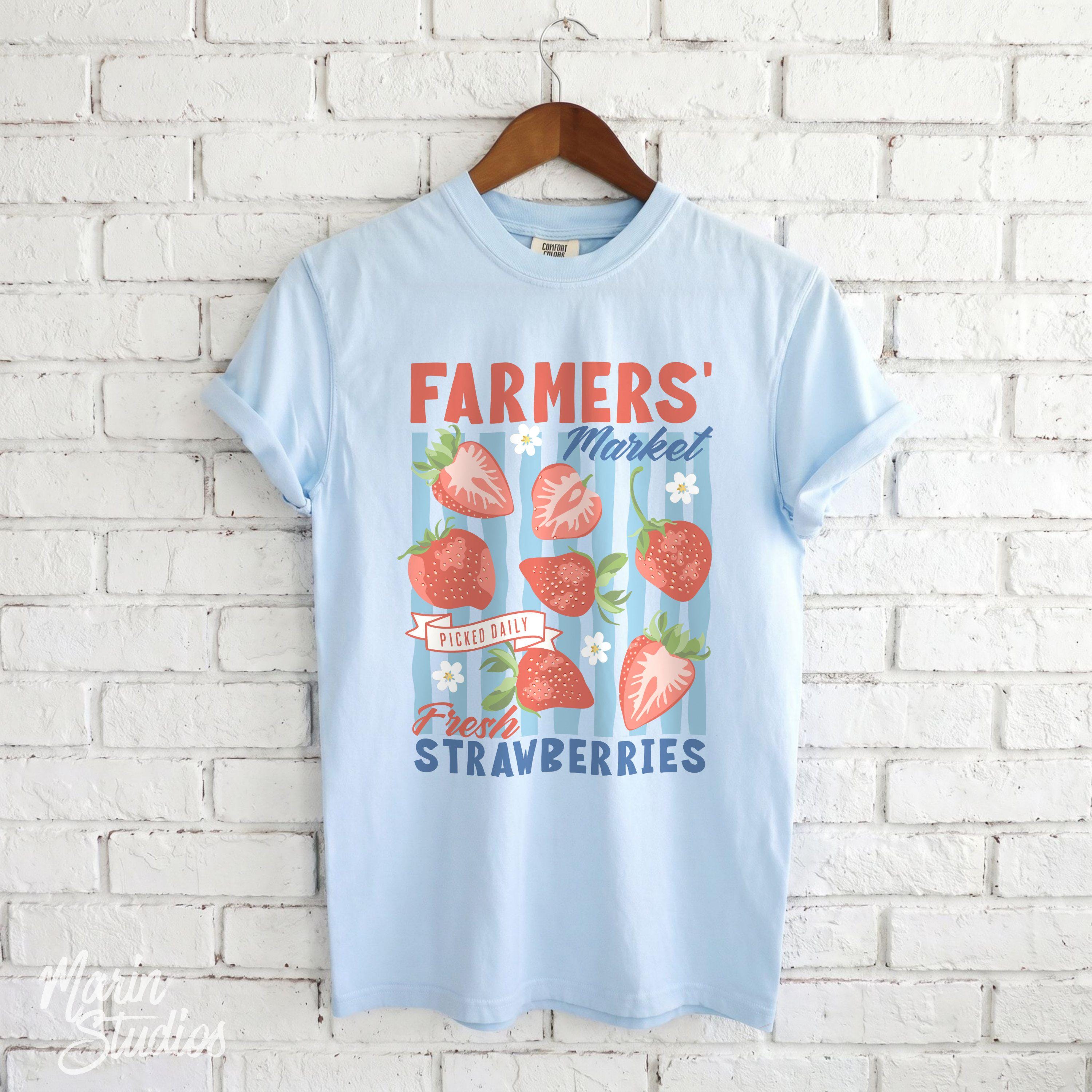 Farmers Market Strawberry Vintage Fruit Summer Foodie Unisex T-shirt, Sweatshirt, Hoodie (5)