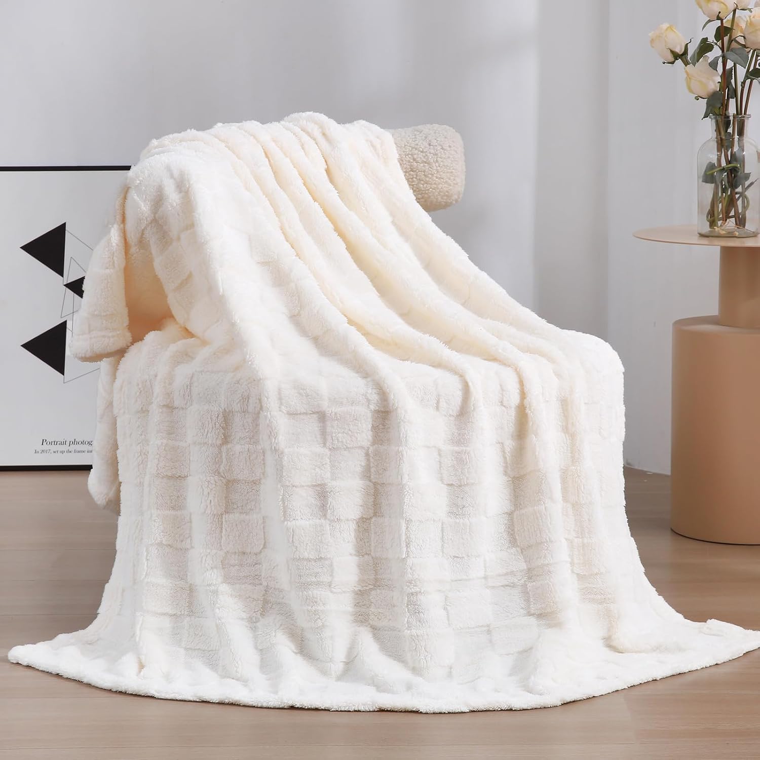 Cream White Fleece Throw Blanket 50”×60” for Couch Sofa Bed,Super Soft Cozy Plush Microfiber Flannel Blanket with 3D Checkered Design Lightweight for Adults,Woman,Girls