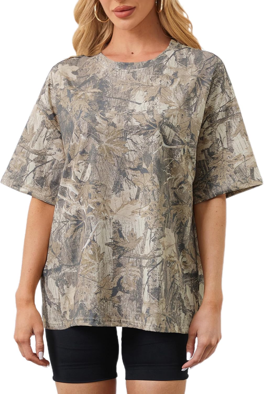 Camo Shirt for Women Maple Leaf Print Short Sleeve Crewneck T-Shirts Summer Oversized Tee Shirts Streetwear
