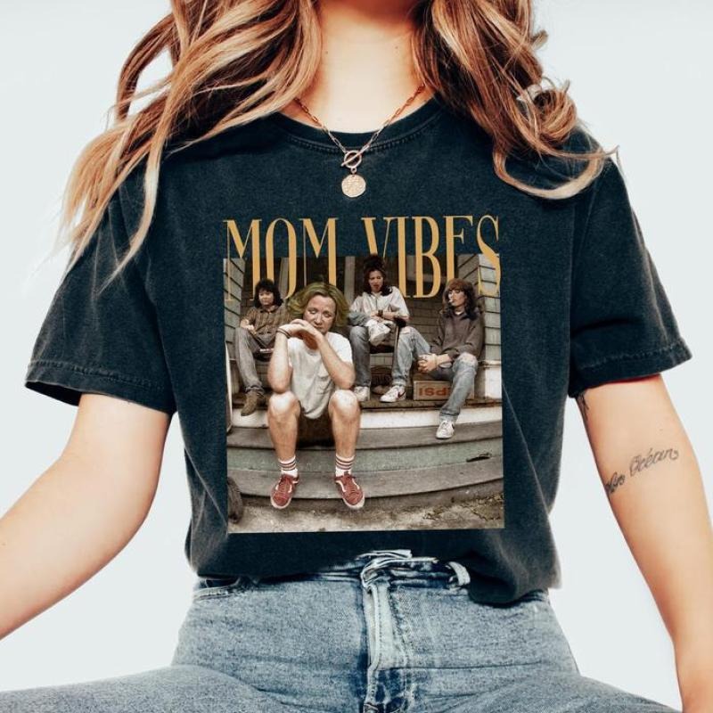 90's Mom Vibes Shirt, Thug Mom T-Shirt, Retro S!tcom Mom Vibes, Funny, Cute T-shirt, Gift for Mama, Gift for Mom, Top...