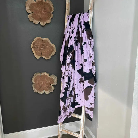 Azalea Lightweight Throw Blanket 72"x80"