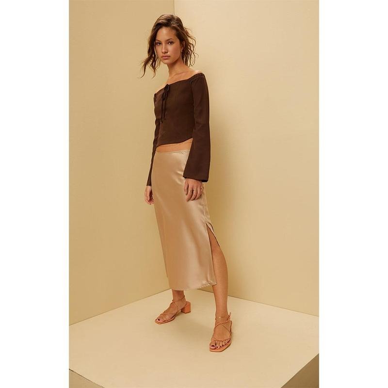 Beverly and Beck Women's Off-The-Shoulder Button Front Top T-Shirts, Hoodie, Sweatshirt | DripVista.com