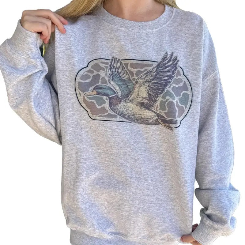 Camo Flying Mallard Sweatshirt, Bird Old School Camo Shirt, Vintage Gildan Crewneck Top, Gildan T-shirt Womenswear...
