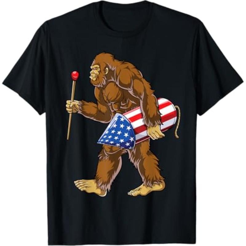 Casual T-shirt Bigfoot Fireworks 4th FOG July Men Sasquatch American Flag US T-Shirt Graphic Graphic Tees Hoodie, Sweatshirt