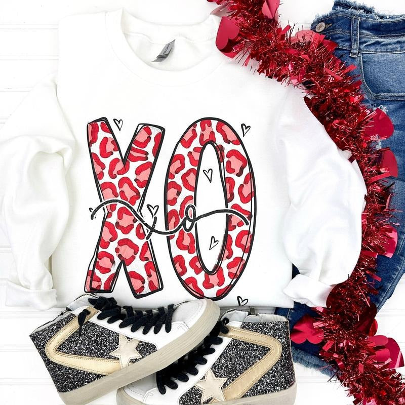 Cheetah XOXOXO Gildan Sweatshirt -- WHITE