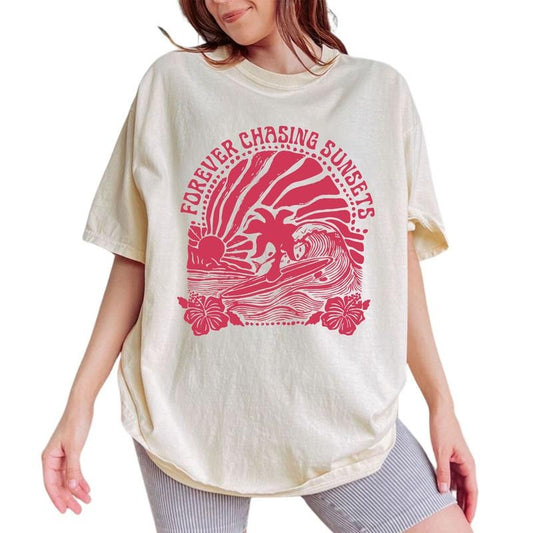 ChicCotton Forever Chasing Sunsets Comfort Colors Shirt, Retro Summer T-shirt, Beach Vibes Graphic Tee, Groovy Summer Clothing, Gift For Her