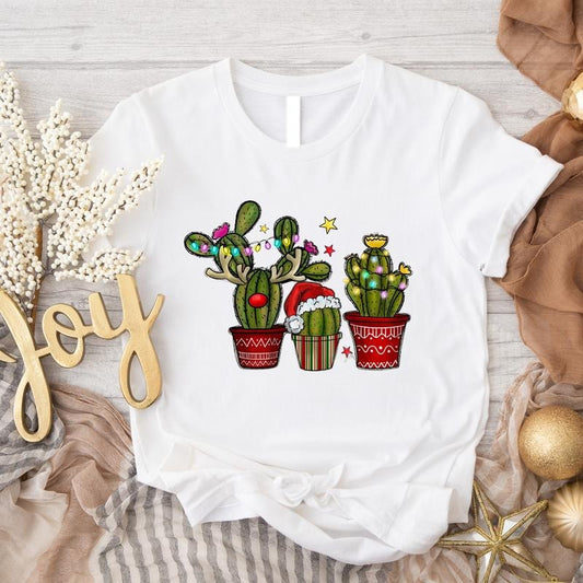 Christmas Cactus Shirt, Cactus Lover Winter Holiday T-Shirt, Unisex Plant Christmas Gift Tee, Western Christmas Light Tee.