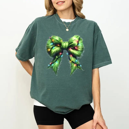 Christmas Light Green Coquette Bow Shirt Comfort Colors, Girly Christmas Coquette Bow Tee, Cute Green Fur Bow Tshirt for Girls, Christmas Season Shirt, Green Bow Tops for Women, Xmas Tees, Oversized Women's Tops, Casual Womenswear, Comfy Cotton Chic Style
