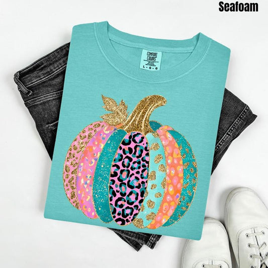 Colorful Pattern Pumpkin Comfort Colors T-Shirt 'NLB'