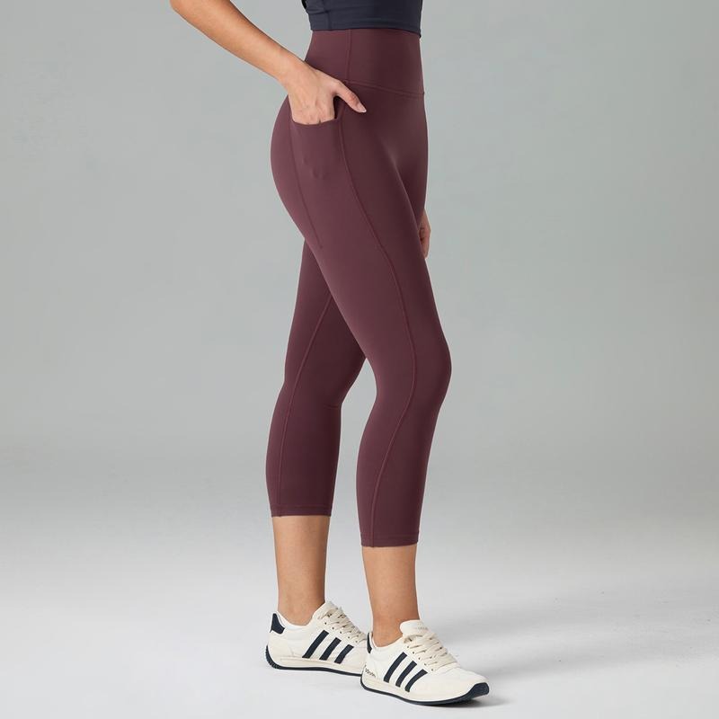 Colorfulkoala Women's No Front Seam Yoga Capri 21" with Side Pocket Dreamlux High-Waisted Tummy Control Workout Leggings  Petite Length
