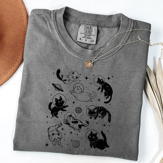 Comfort Colors Cats in Space Shirt, Funny Cat Tshirt, Aesthetic Graphic Retro Vintage T Shirt, Cat Lover Gift, Cat Tee