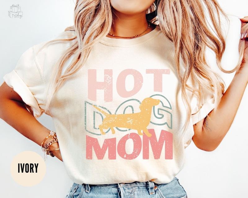Comfort Colors Dachshund T-Shirt, Dog Mom Shirt, Doxie Tee, Dachshund Clothes, Weenie Dog T-Shirt, Weiner Dog Gifts, Fur Mama T-Shirt