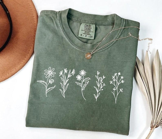 Comfort Colors Floral Outfit, Aesthetic Flower Lover Tee, Wild Flower Tshirt, Gardening Shirt, Garden Lover Gift, Cottagecore Shirt, Nature Tee