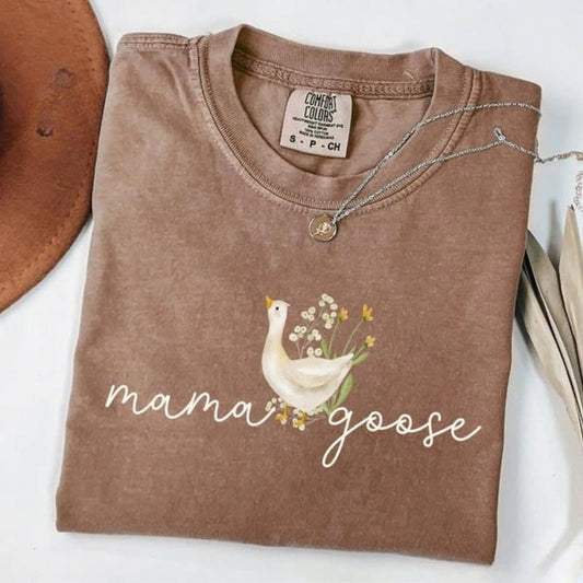 Comfort Colors Mama Goose T-Shirt, Floral Goose Mom Tee, Vintage Mother's Day Gift, Goose Birthday Tee For Mom, Gif For Mom, Goose Floral Tee