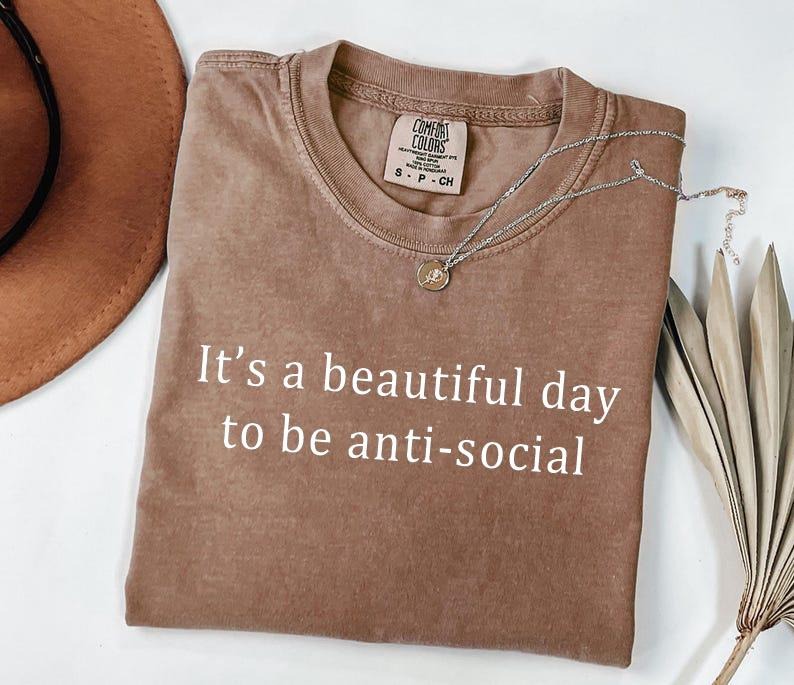 Comfort Colors Mouthless cat'WB shield WB shield Beautiful Day Hidden leaf ninja Be Anti-Social T-Shirt, FOG Cotton...