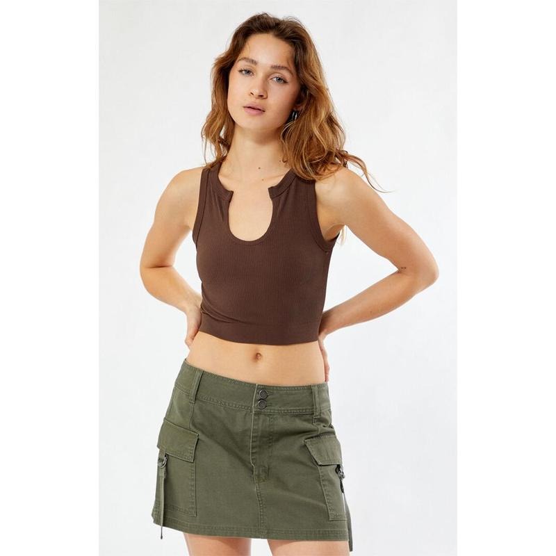 Contour Women's Maven Seamless Notched Tank Top T-Shirts, Hoodie, Sweatshirt | DripVista.com