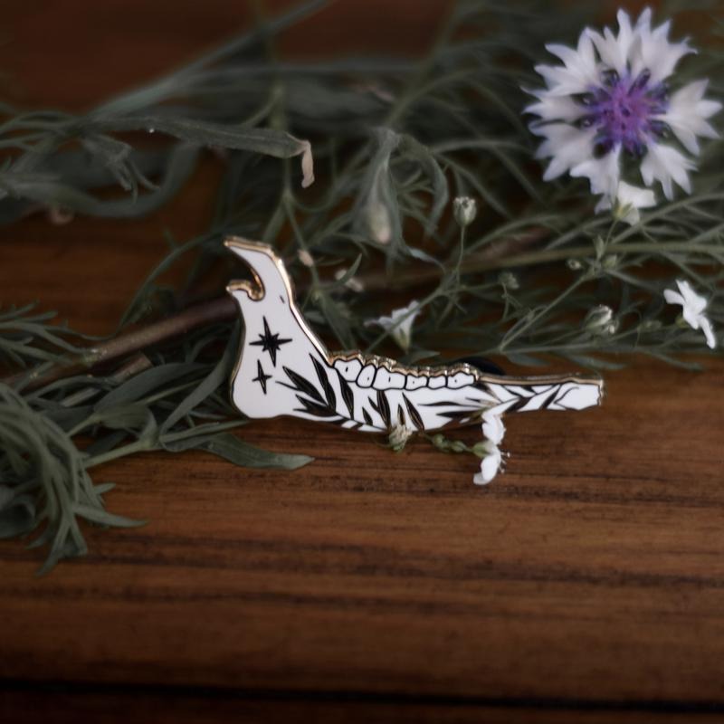Deer Jawbone Pin T-Shirts, Hoodie, Sweatshirt | DripVista.com