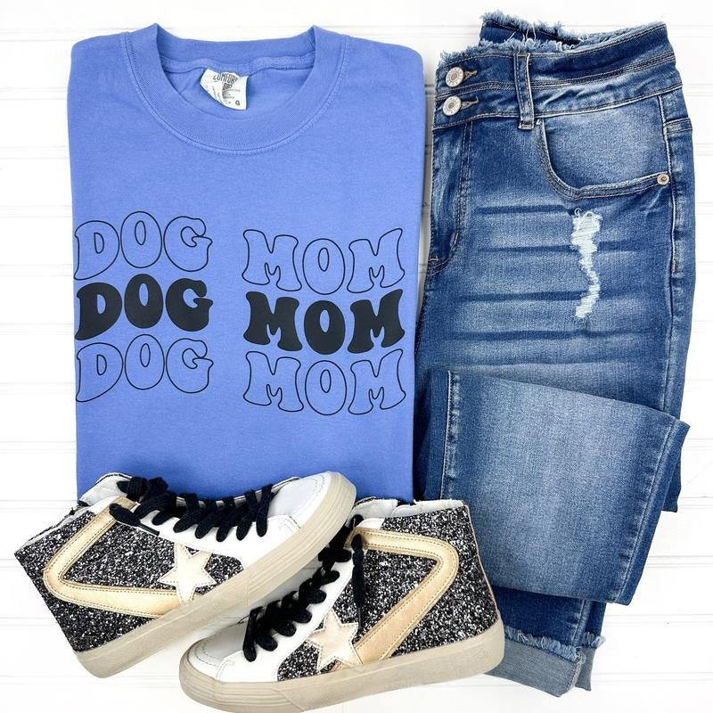 Dog Mom Comfort Colors T-Shirt Hoodie, Sweatshirt | DripVista.com