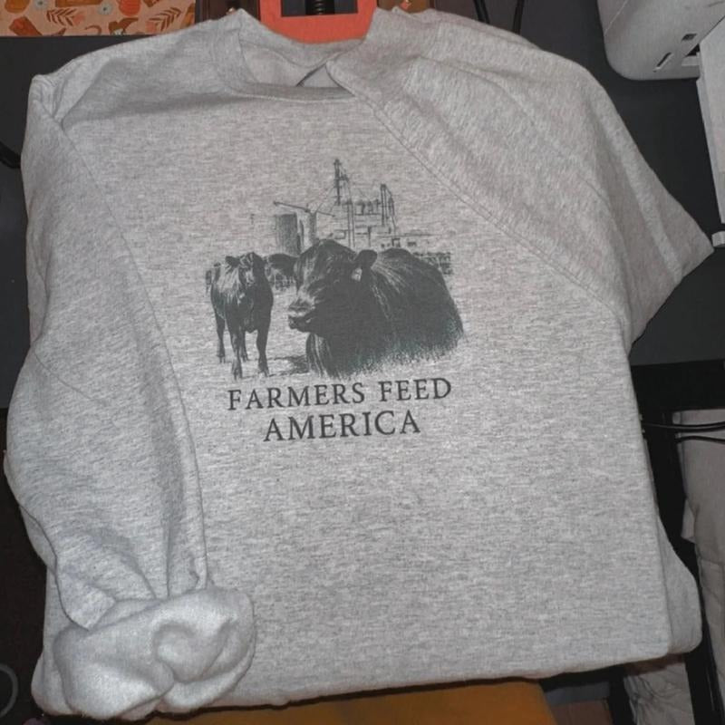 Farmers feed America Sweatshirt, Crewneck Graphic SweatShirt, cowgirl outfits, western outfit women, western tops,...