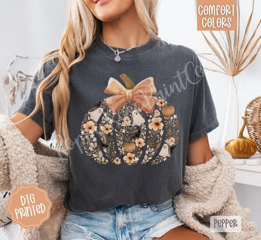 Floral Ghost Pumpkin Comfort Colors, Trendy Women's Fall Tshirt