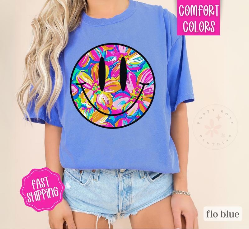 Floral Happy Face Shirt Comfort Colors, Beach Shirt, Summer Shirt, Oversized Graphic Tshirt, Women's Tshirts, Swimsuit...