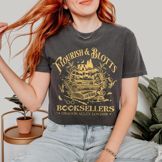 Flourish and Blotts , Flourish and Blotts, Booksellers Diagon Alley London, Book Lover  - Wizard World, tal Download,  Designs