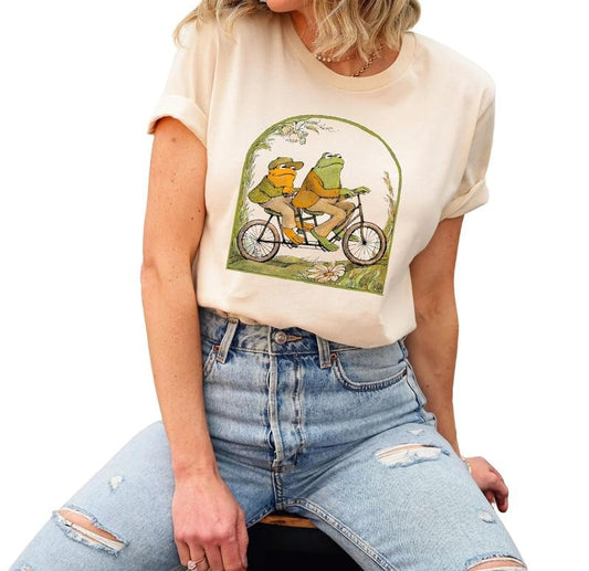Frog and Toad Shirt, Vintage Classic Book shirt, Cottagecore Aesthetic shirts, Gift for Book Lover, Man I Love Frog shirt, Frog Lover Gift