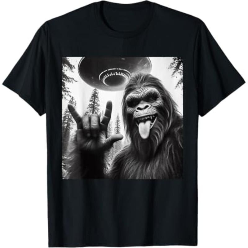 Funny Sasquatch Bigfoot Rock Pocket monsters Selfie With UFO Alien T-Shirt Hoodie, Sweatshirt | DripVista.com