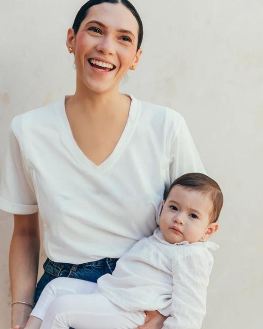 Giftifymama Solid Color V-Neck Nursing T-shirt for Breastfeeding Hidden Zippers Maternity Nursing Tops