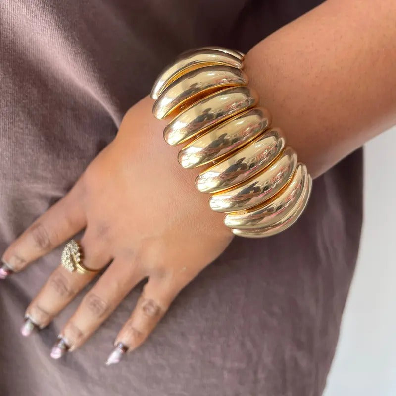 Gold Shell Style Bracelet Expandable Up To 9"
