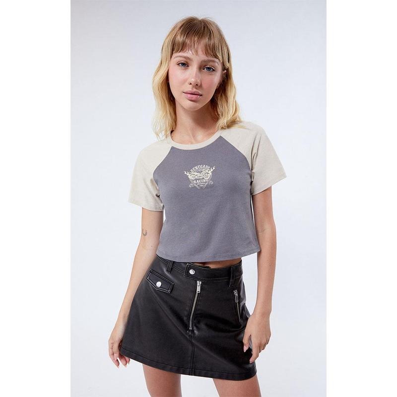 Golden Hour Women's Renegade Racing Raglan T-Shirt Hoodie, Sweatshirt | DripVista.com