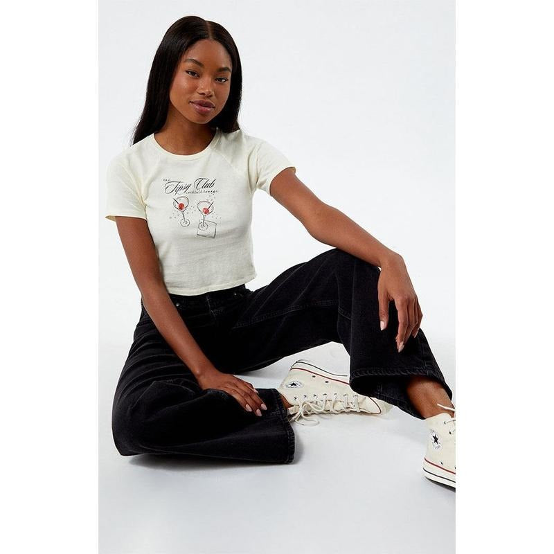 Golden Hour Women's The Tipsy Club Raglan T-Shirt Hoodie, Sweatshirt | DripVista.com