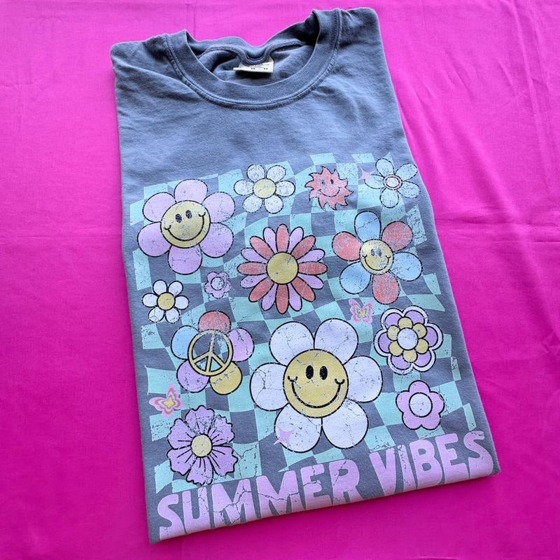 Groovy Summer Vibes Comfort Colors T-Shirt Hoodie, Sweatshirt | DripVista.com